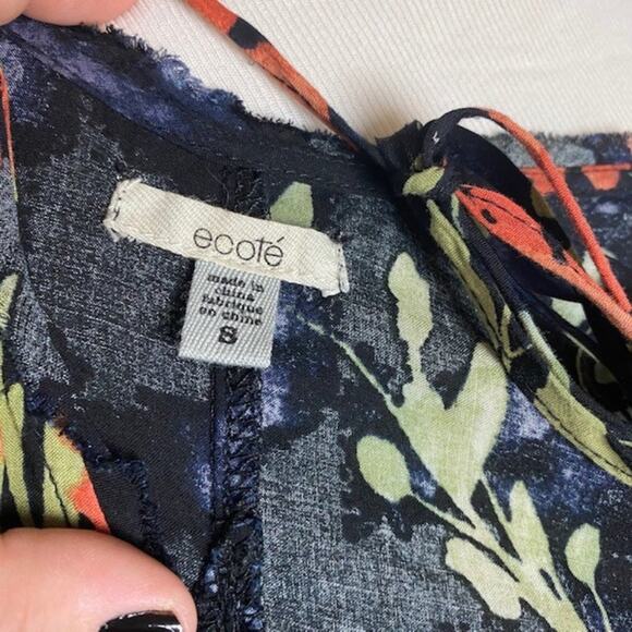 Ecote Women's Black & Coral Floral Tunic Dress Back is Cutout with Ties Small - Picture 8 of 9